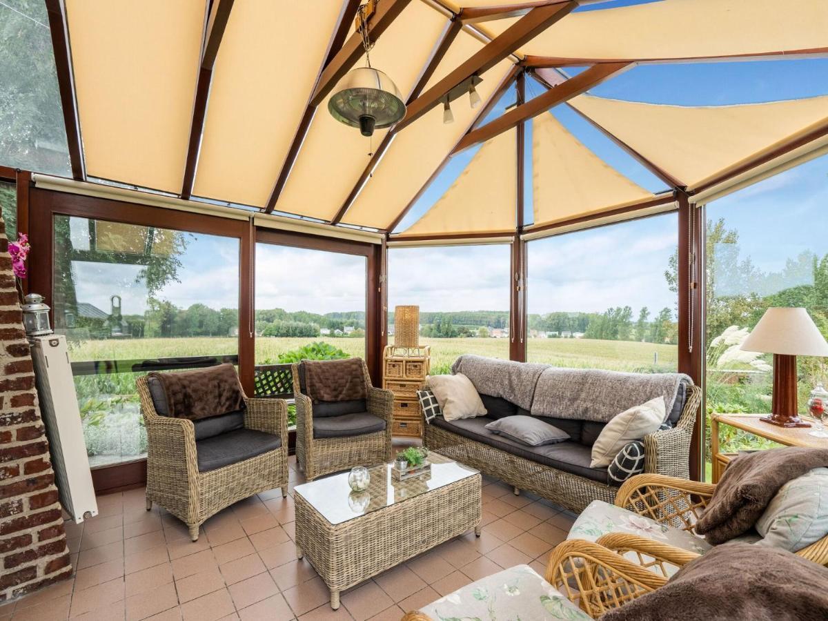 Stunning Holiday Home In Oombergen With Terrace And Garden Zottegem Exteriér fotografie