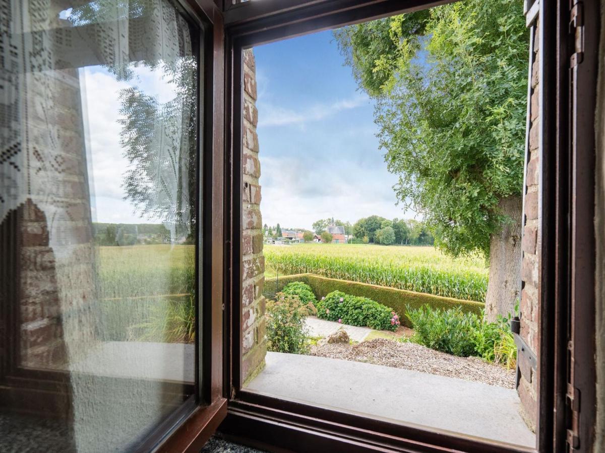 Stunning Holiday Home In Oombergen With Terrace And Garden Zottegem Exteriér fotografie