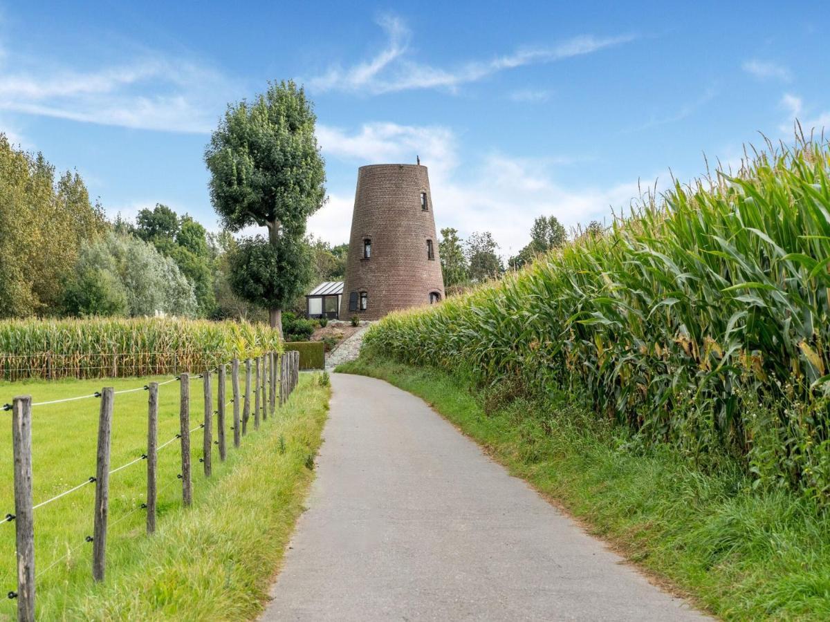Stunning Holiday Home In Oombergen With Terrace And Garden Zottegem Exteriér fotografie