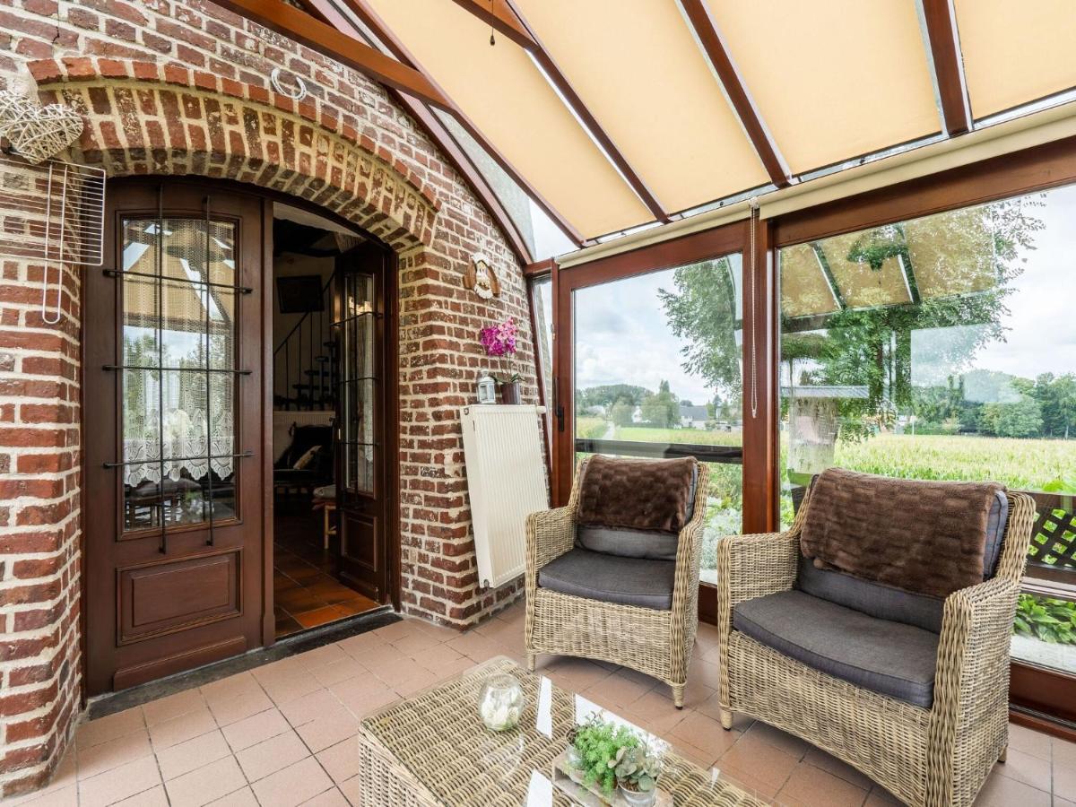 Stunning Holiday Home In Oombergen With Terrace And Garden Zottegem Exteriér fotografie